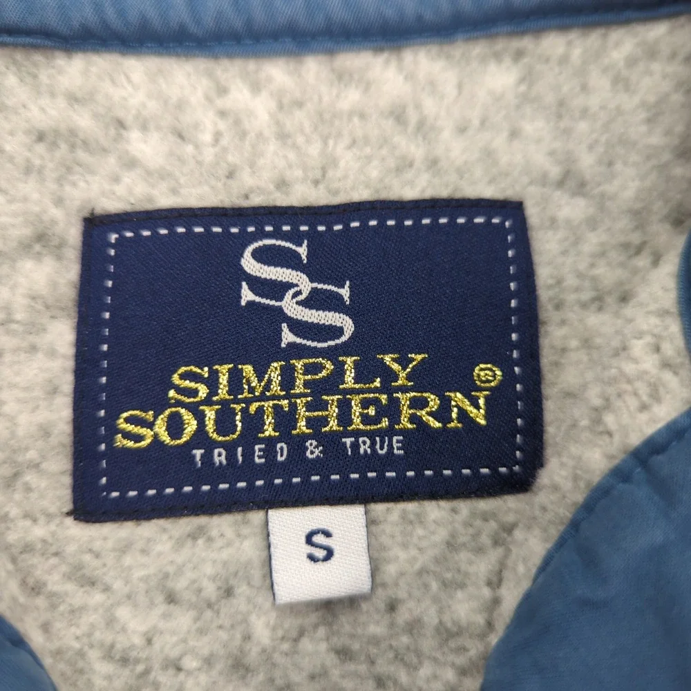 Simply Southern Pullover Womens Small Gray Pink Blue Crab‎ Print Aztec Preppy